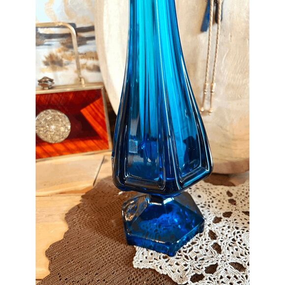 Vintage Viking Glass 19" Bluenique Epic Column Ribbed Swung Vase - Picture 2 of 6